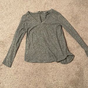 Gray long sleeved v neck